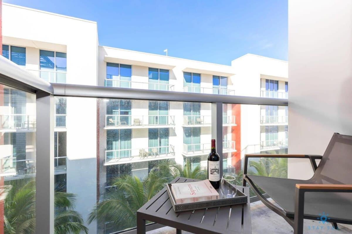 Hollywood Beach Broad-Walk - Pool - Gym & Hot Tub Exterior photo