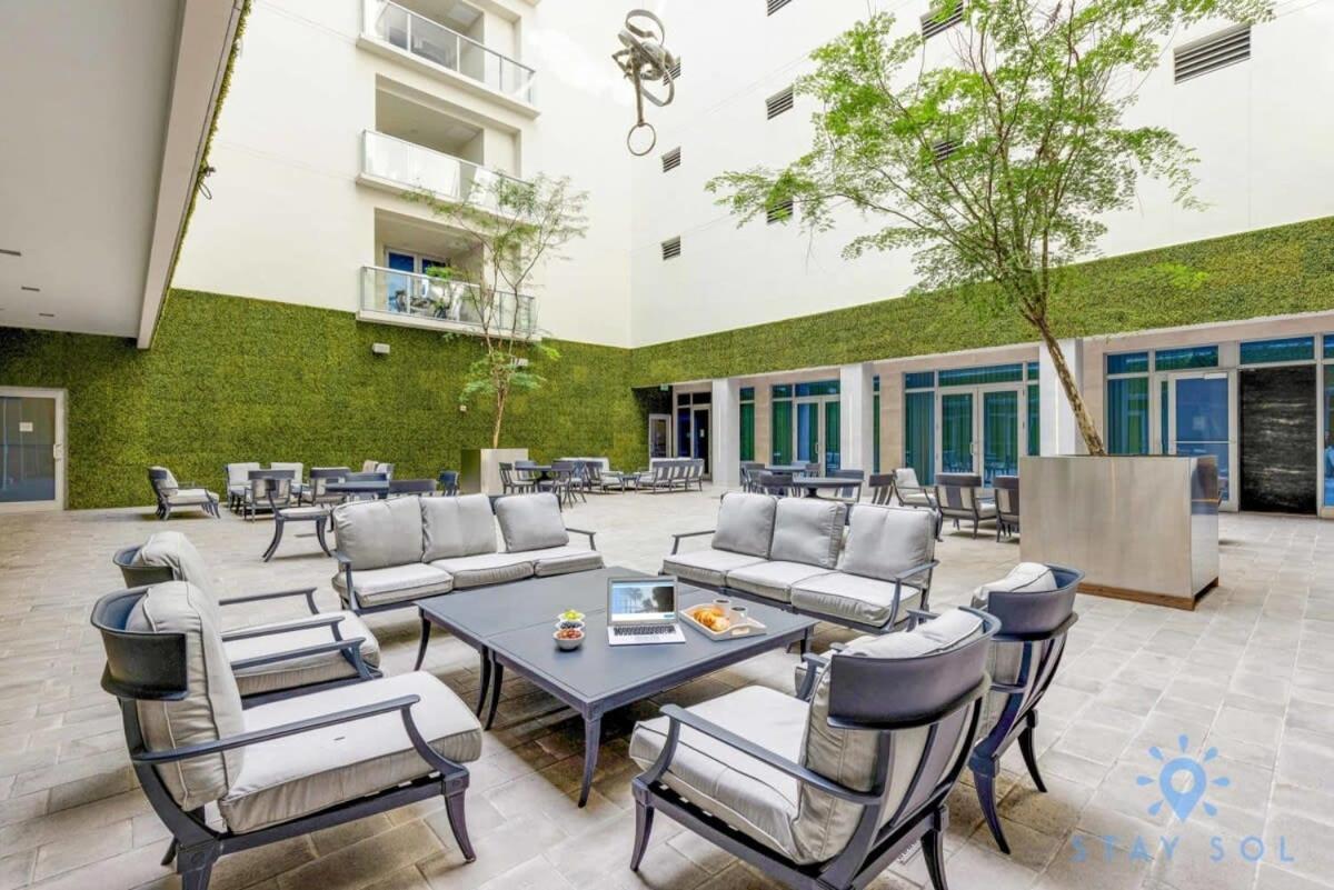 Hollywood Beach Broad-Walk - Pool - Gym & Hot Tub Exterior photo